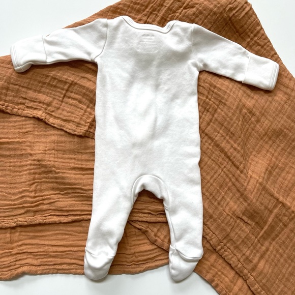 The Sugar House Accessories Newborn Baby Girl Bundle Blanket Onesie